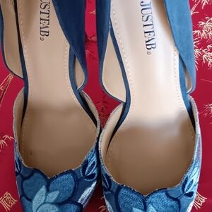 JustFab Elegant Blue Floral Heels